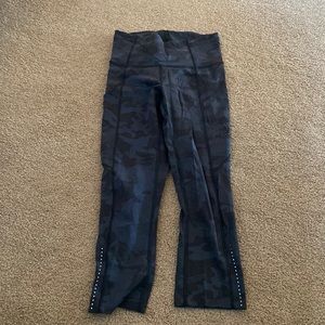 Womens lululemon capris pants